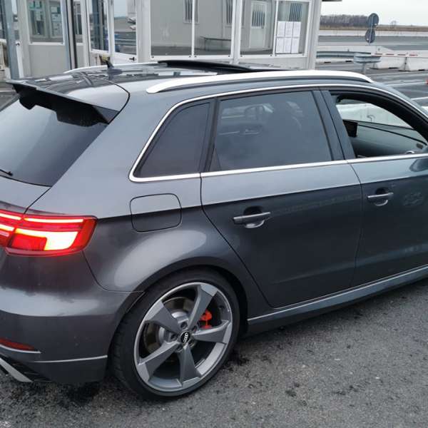 Autoturism căutat de autorităţile din Spania, descoperit de poliţiştii de frontieră din P.T.F. Nădlac II