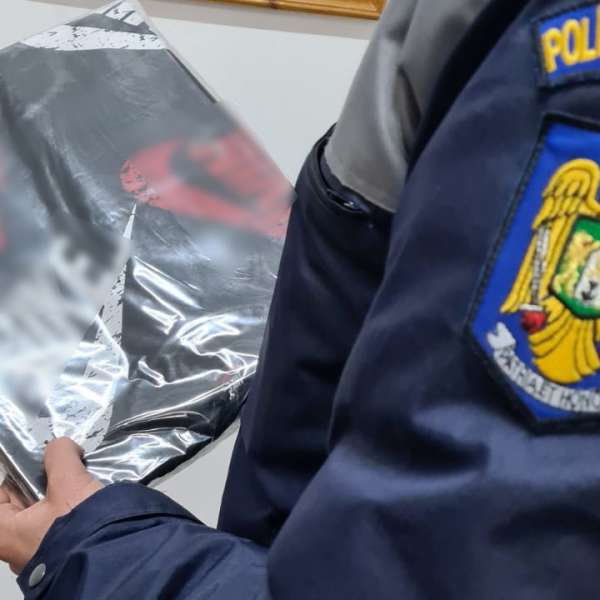 Parfumuri și articole vestimentare contrafăcute, de peste 22.000 euro, ridicate în vederea cercetărilor