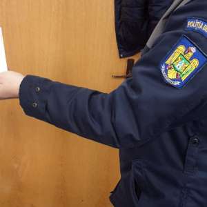 Bunuri estimate la 42.000 de euro, susceptibile a fi contrafăcute, descoperite în P.T.F. Giurgiu