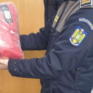 Bunuri estimate la 42.000 de euro, susceptibile a fi contrafăcute, descoperite în P.T.F. Giurgiu