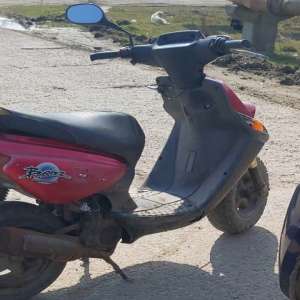 Moped condus de un tânăr fără permis