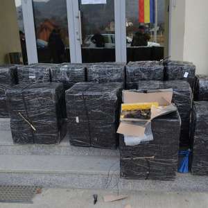 Peste 18.000 pachete cu țigări confiscate la frontiera de nord a României