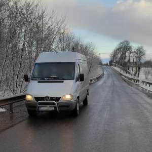 Depistat la volan, deşi nu obţinuse niciodată dreptul de a conduce