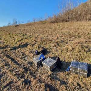 Trei cetățeni ucraineni cercetați pentru contrabandă cu țigarete