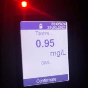 Ieșean în stare avansată de ebrietate, depistat în trafic la volanul unui autoturism