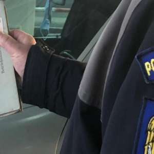 Permis de conducere fals descoperit la controlul de frontieră