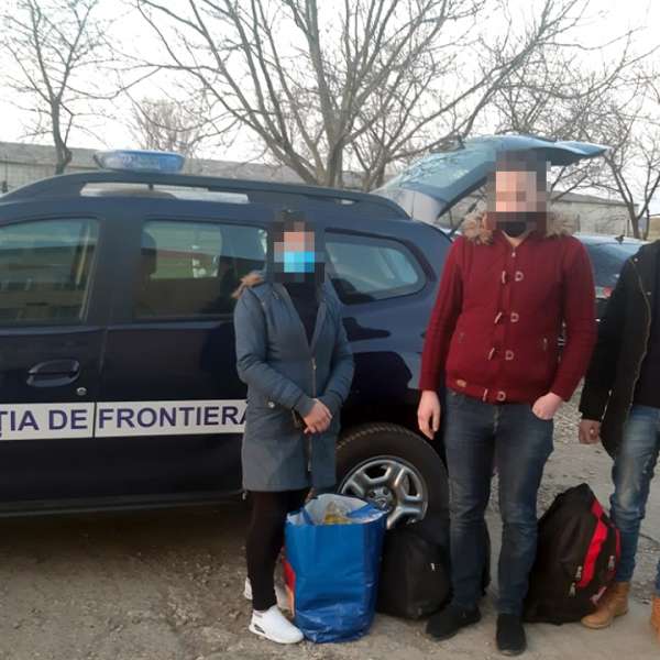Trei cetăţeni din Siria, depistaţi în apropierea frontierei cu Ungaria