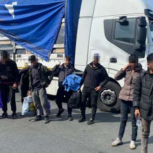 Douăzeci și unu de cetăţeni din Afganistan, Maroc, Palestina, Siria și Libia depistaţi la Nădlac