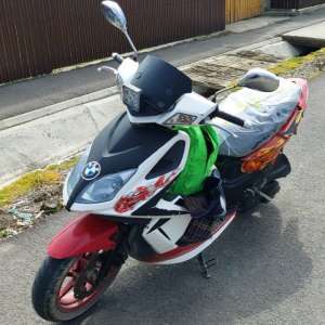 Brăilean fără permis de conducere depistat conducând un moped neîmatriculat