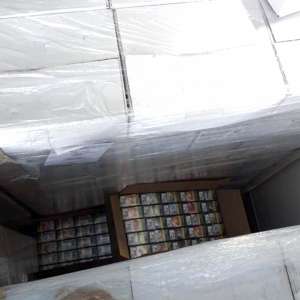 Peste 2.000 de pachete cu țigări, ascunse într-un autocamion, descoperite la P.T.F. Calafat