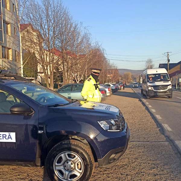 Ieșean în stare avansată de ebrietate, depistat în trafic, la volan