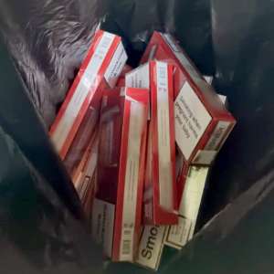 Marinari egipteni cercetați pentru contrabandă cu țigarete