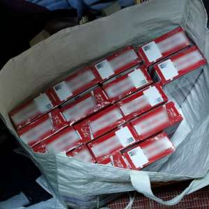 Marinari egipteni cercetați pentru contrabandă cu țigarete