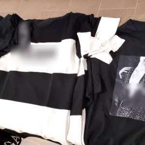 Articole vestimentare contrafăcute descoperite la P.T.F. Vama Veche