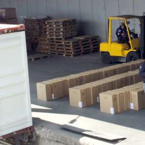 Container cu ţigări nedeclarate, descoperit în Portul Constanţa