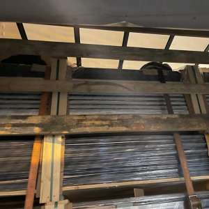 În drum spre state din vestul Europei, ascunși în automarfare