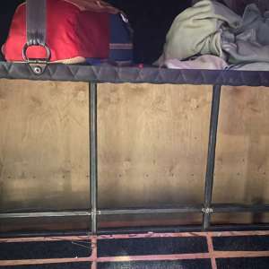 Acţiuni intense la graniţa de vest: 62 de cetăţeni străini, ascunşi în automarfare, depistați la P.T.F Borș şi Nădlac