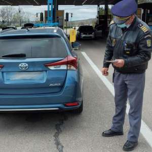 Autoturism semnalat furat din Belgia în urmă cu o lună, descoperit la Albița