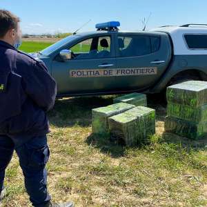 Trei sătmăreni cercetați pentru contrabandă și peste 16.400 pachete cu ţigări confiscate la frontiera cu Ucraina