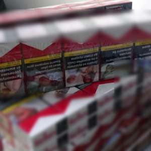 Peste 10.800 de țigarete, ascunse într-un microbuz, descoperite la P.T.F. Calafat