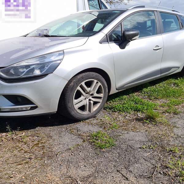 Autoturism căutat de autoritățile din Italia descoperit la P.T.F. Petea