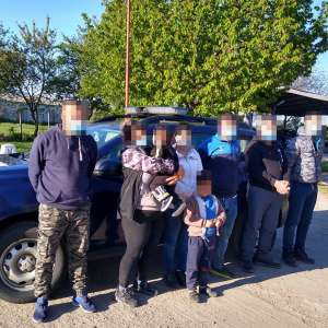 Opt cetăţeni din Siria și Irak, depistaţi în apropierea frontierei cu Ungaria