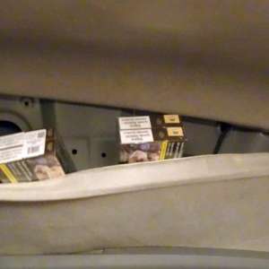 500 de pachete de țigări, ascunse într-un ansamblu rutier, descoperite la P.T.F. Calafat