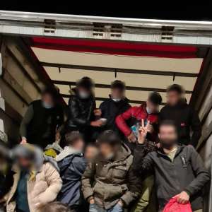 Aproximativ 50 cetăţeni străini depistaţi la P.T.F. Borș II și Nădlac