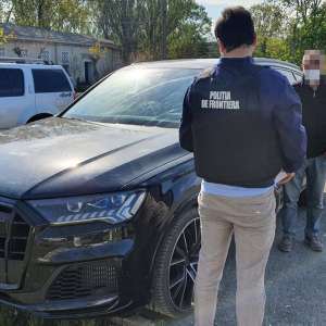 Autoturism de lux căutat de autoritățile din Germania, descoperit de poliţiştii de frontieră constănţeni