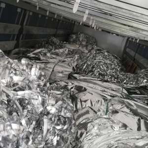 Peste 17 de tone de deșeuri din diferite materiale, oprite la P.T.F. Giurgiu