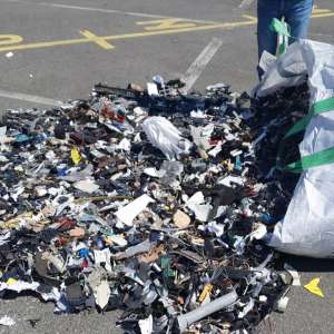 Zece containere încărcate cu deșeuri, depistate în Portul Constanţa Sud Agigea