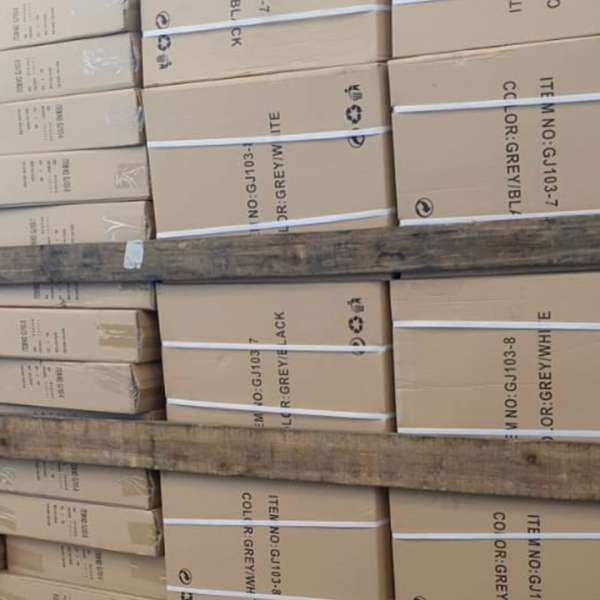 Bunuri contrafăcute, în valoare de peste 600.000 euro, descoperite la P.T.F. Bechet