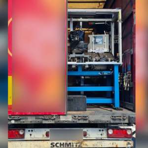 Ascunși în automarfare cu intenția de a trece ilegal frontiera de stat