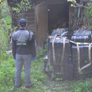 Peste 46.000 pachete țigări descoperite la frontiera de nord