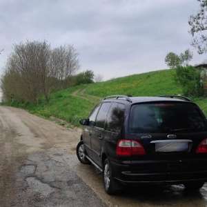 La plimbare cu maşina fără a avea dreptul de a conduce