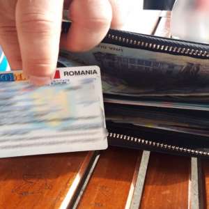 Portmoneu pierdut, restituit proprietarului de către polițiștii de frontieră