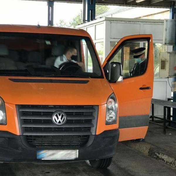 Document fals folosit pentru a tranzita frontiera prin P.T.F. Albița