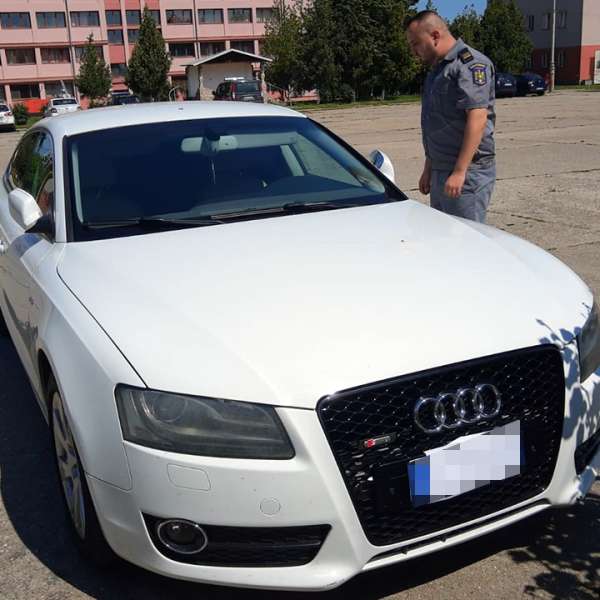 Autoturism căutat în Spania, depistat în P.T.F. Porțile de Fier I