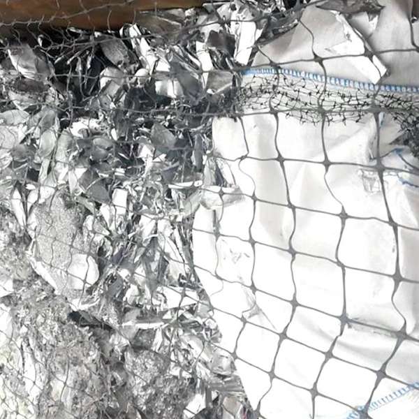 Deșeuri din aluminiu transportate ilegal din Bulgaria, oprite la P. T. F. Giurgiu