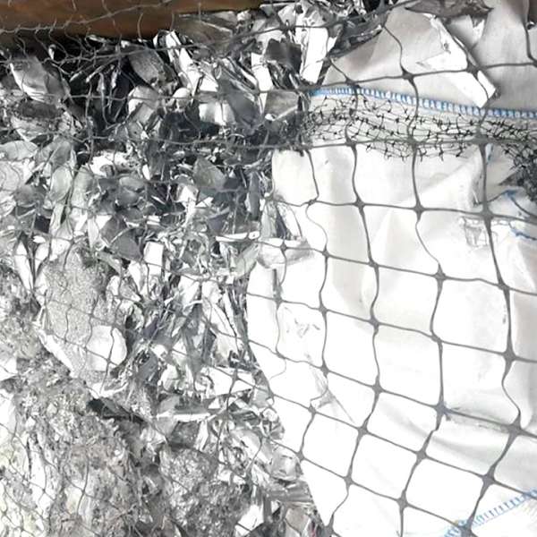 73 tone de deșeuri oprite la graniţă de poliţiştii de frontieră, săptămâna trecută