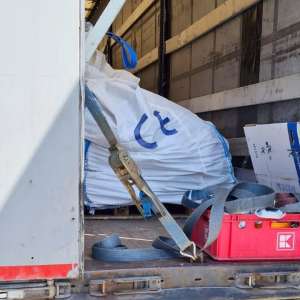 Peste 34 de tone deșeuri, transportate ilegal din Bulgaria pentru România