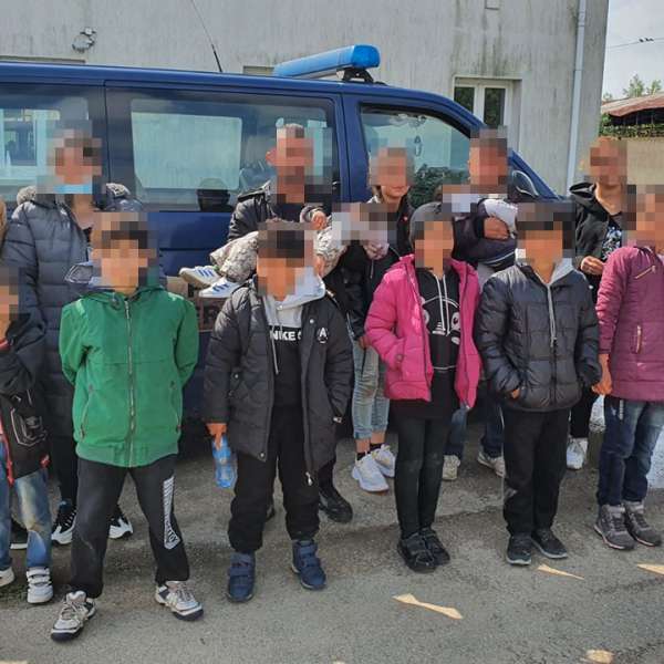 Cetăţeni străini, printre care zece copii, depistaţi de poliţiştii de frontieră la malul fluviului Dunărea