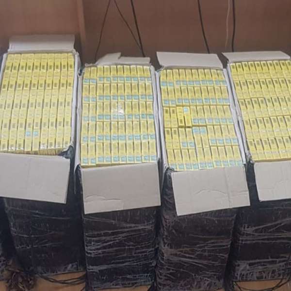 Țigări în valoare de 72.700 lei, confiscate la frontiera de nord