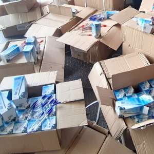 Mai multe containere din China cu produse susceptibile a fi contrafăcute, descoperite în Portul Agigea