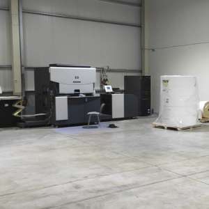 Grupare infracţională specializată în  traficul ilegal de ţigări, destructurată