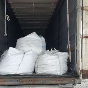 38 tone deşeuri de sticlă oprite de poliţiştii de frontieră călărăşeni