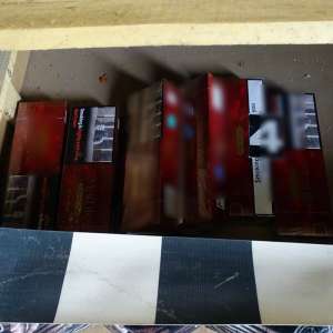 Țigarete fără timbru fiscal confiscate de către polițiștii de frontieră din județul Olt