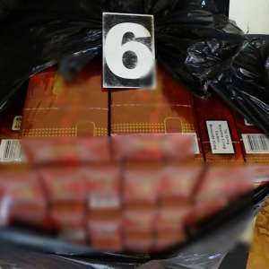 Țigarete fără timbru fiscal confiscate de către polițiștii de frontieră din județul Olt