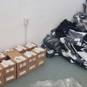 Peste 1.500 de bunuri susceptibile a fi contrafăcute, estimate 68.000 de euro, descoperite în P.T.F Giurgiu