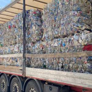 Deșeuri din mase plastice oprite la P.T.F. Turnu Măgurele